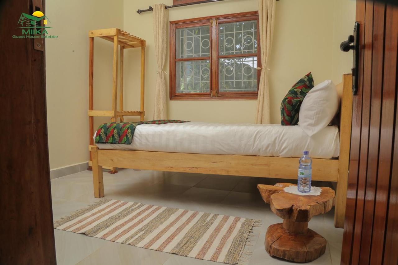 Miika Guest House Entebbe Eksteriør bilde