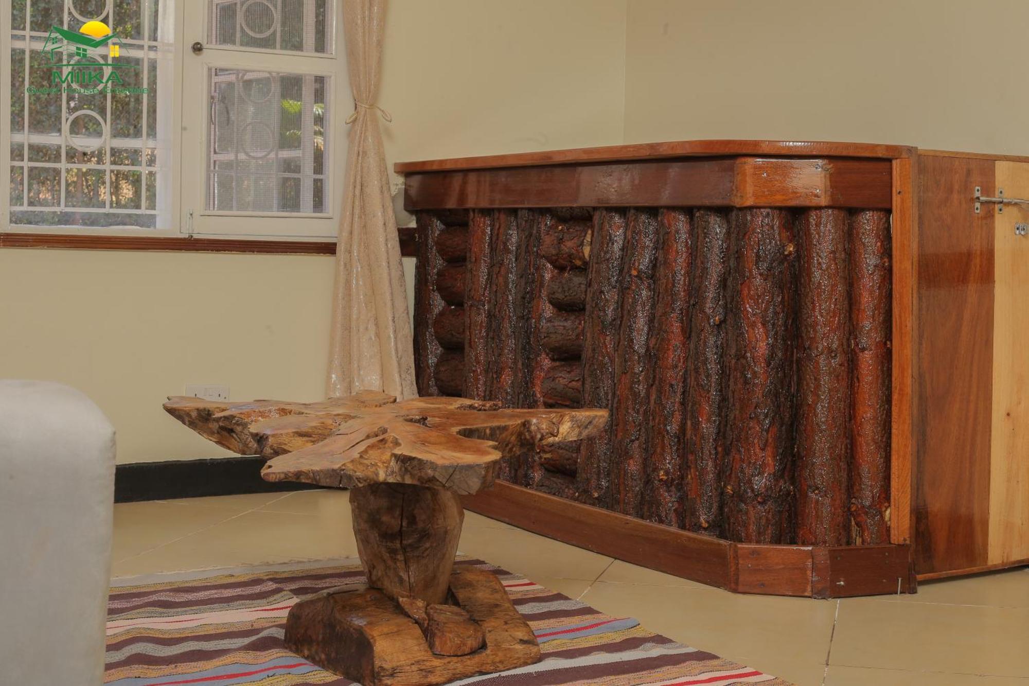 Miika Guest House Entebbe Eksteriør bilde
